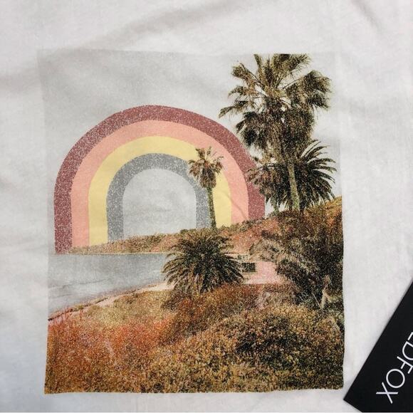 NWT Wildfox White Rainbow Coast KeKe T Shirt Graphic Print Relaxed Fit Baby Soft - Picture 9 of 16